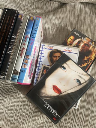 32 DVDs de Películas Variadas