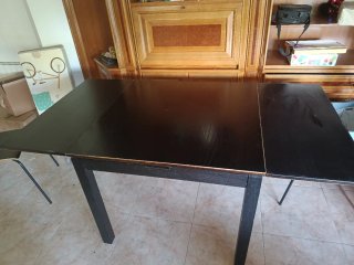 Mesa comedor extensible IKEA BJURSTA Negra