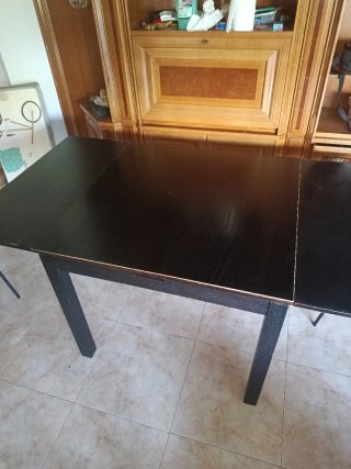 Mesa comedor extensible IKEA BJURSTA Negra