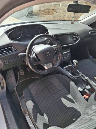 Peugeot 308 1.6 HDi 92CV Business Line - 2014