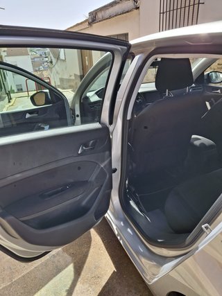 Peugeot 308 1.6 HDi 92CV Business Line - 2014