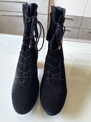 Botines ante tacón medio negro T39