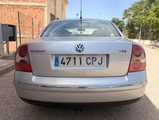 Volkswagen Passat 2004