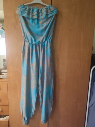 Vestidos de verano azules y verdes  Todo 7 euros