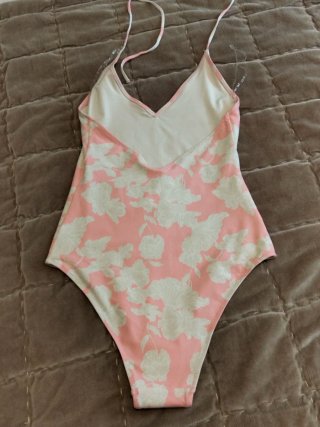 Bañador H&M floral rosa talla 38