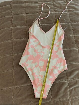 Bañador H&M floral rosa talla 38