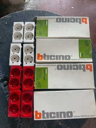 Bticino Matix Base Schuko Doble 2P+T