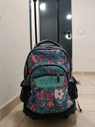 Mochila Totto con ruedas y estampado