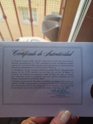 Medalla 50 Aniversario Baño Oro 24K