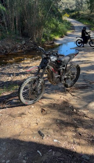 Talaria Sting Pro Enduro Moto Negra/Roja