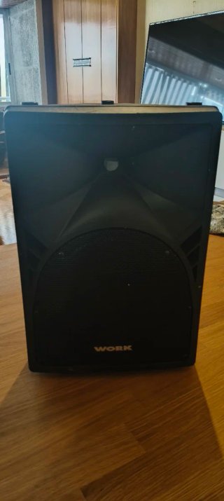 Altavoz negro 48. 30