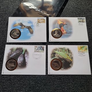 Lotto misto francobolli, buste, monete