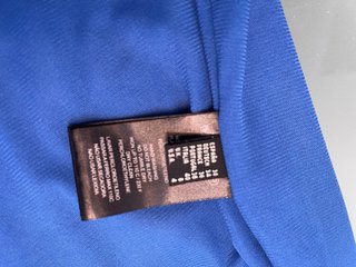 Vestido marca Javier Simorra estampado