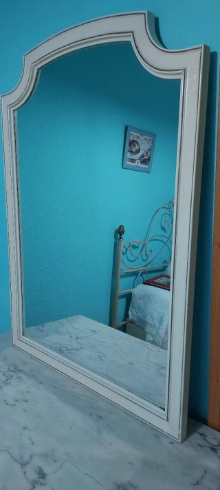 Cómoda, 2 Mesillas, Espejo y banco vintage.