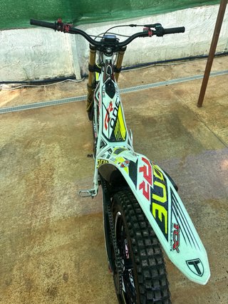 TRS ONE 300 RR 2T Trial Moto