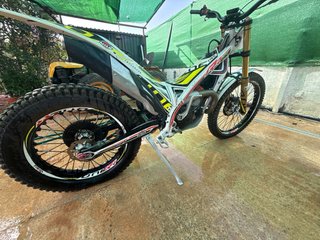 TRS ONE 300 RR 2T Trial Moto