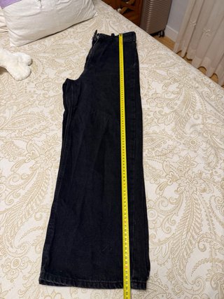 Pantalón vaquero ancho Zara negro