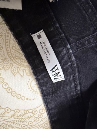 Pantalón vaquero ancho Zara negro