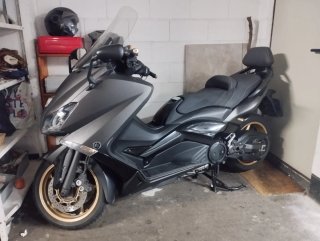 Yamaha T-Max Black Max 2012
