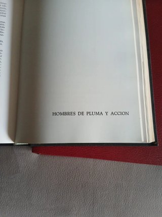 2 libros 1 en euskera.