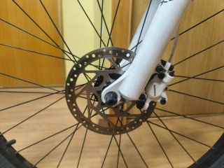 Bicicleta B-PRO 26 24 velocidades