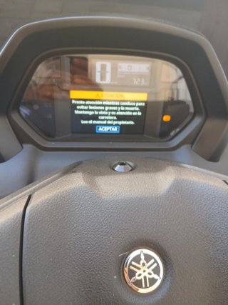 Yamaha NMAX 2026 - 1400km