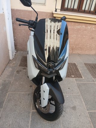 Yamaha NMAX 2026 - 1400km