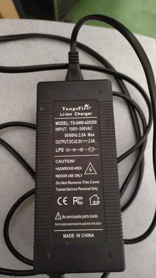Cargador TangsFire Li-ion 42V 2A Xiaomi