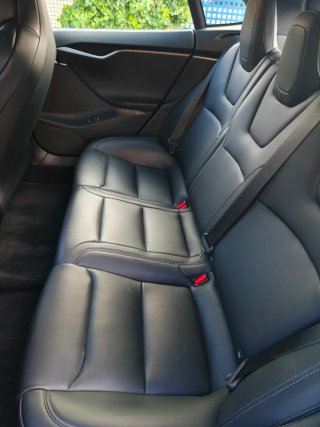 Tesla Model S 2019