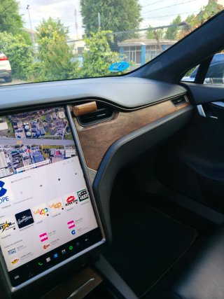 Tesla Model S 2019