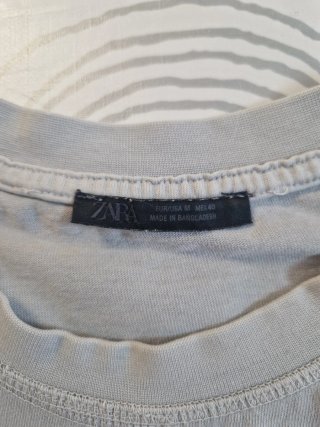Camiseta Zara gris