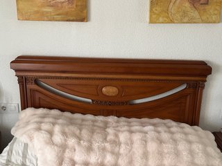 Cómoda de madera maciza, mesillas y cabecero