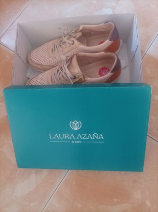 Zapatos LAURA AZAÑA Beige Talla 39