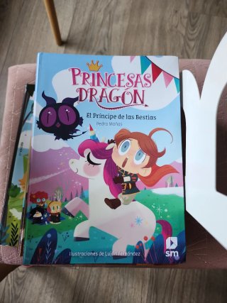 PRINCESAS DRAGON 8 LIBROS