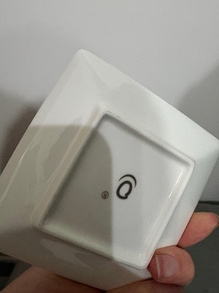 Tazzina da caffè in porcellana bianca