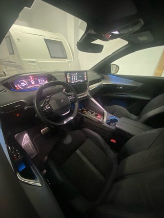 Peugeot 5008 GT 1.2 puretech 130 C.V automatico