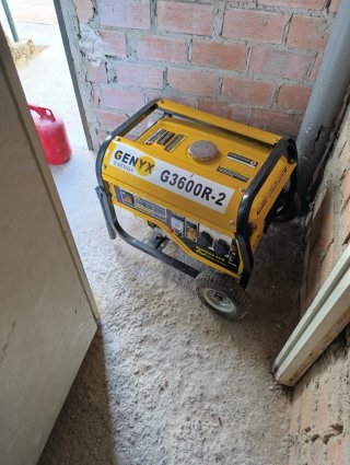 Generador Eléctrico GENYX G3500R 2