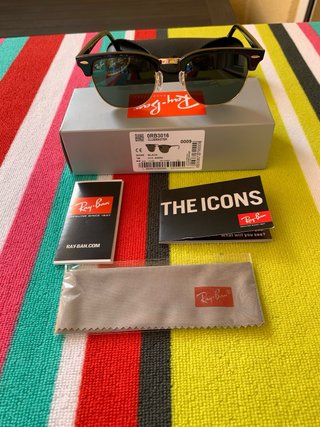 Occhiali da sole Ray-Ban Clubmaster neri dorati