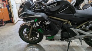 Kawasaki ER6F 2006 Negra - 48.000 km