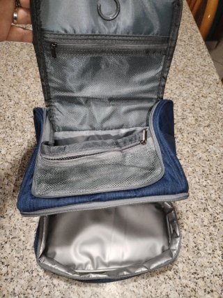 Beautycase da viaggio a più scomparti blu