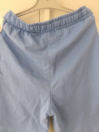 Pantalón corto azul y blanco Talla 11-12