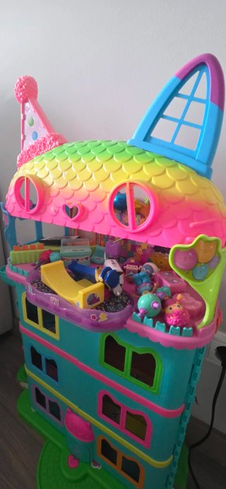 Casa de Muñecas Gabby Arcoíris