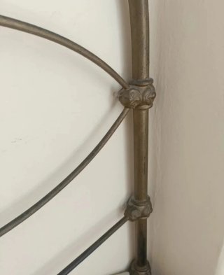 Cabecero de forja antiguo. 100 cm