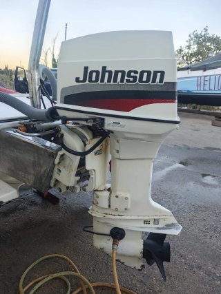 Glastron Futura 170