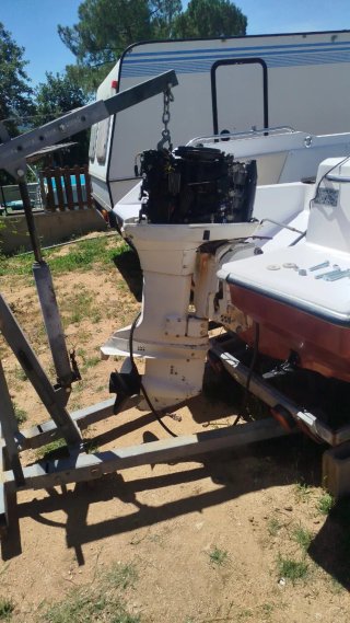 Glastron Futura 170