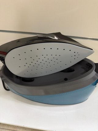 Centro Planchado Cecotec IronHero H-2800