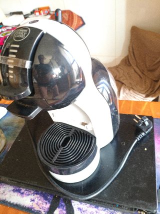 Cafetera Dolce Gusto Mini Me Negra