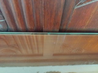 Escritorio antiguo de madera