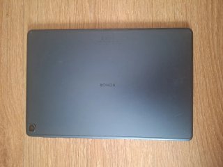 Tablet Honor en muy buen estado.