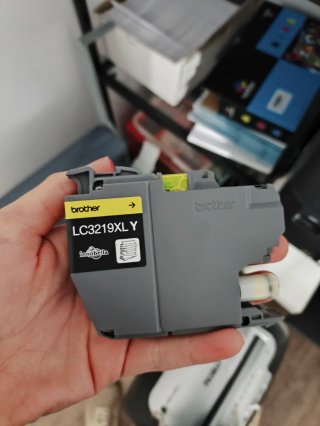 Impresora de oficina Brother A3/A4 Negra